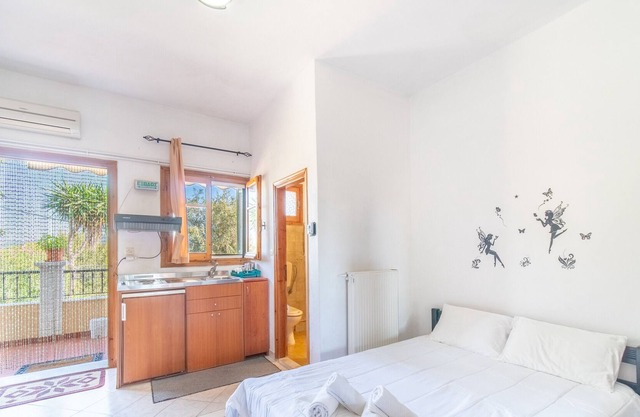 Pet-Friendly 'Studio Rigga Maria' with Garden & Wi-Fi