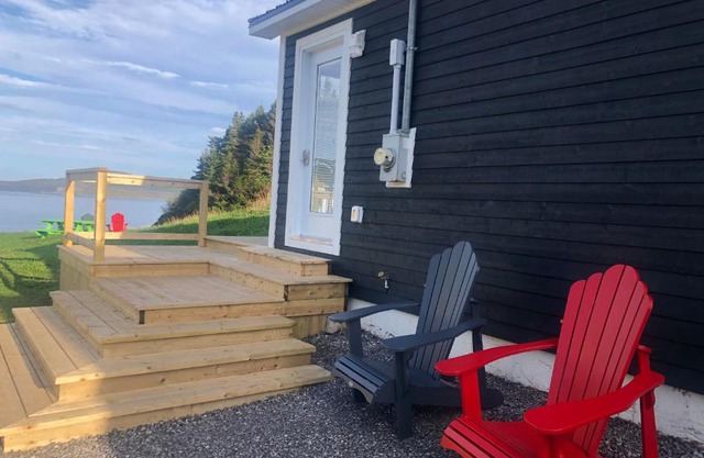Petals oceanview villa near LAnse aux Meadows