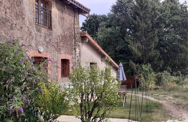Petit Gîte de Caractère Dans une Ferme Biologique à 5 Mins Davailles Limouzine,