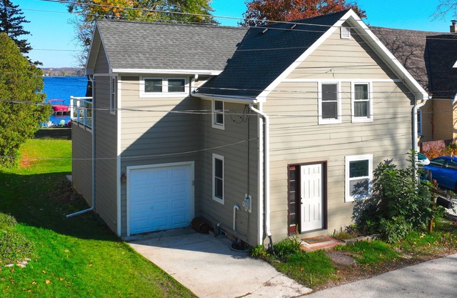 Pewaukee Lake Home, w/Dock, Gas Grill, Large Deck, near Boat Launch & Town