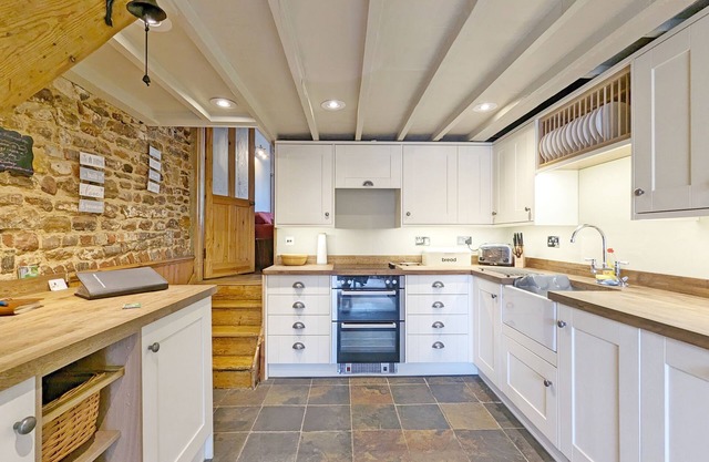 Piemans Cottage - a cottage that sleeps 5 guests in 2 bedrooms