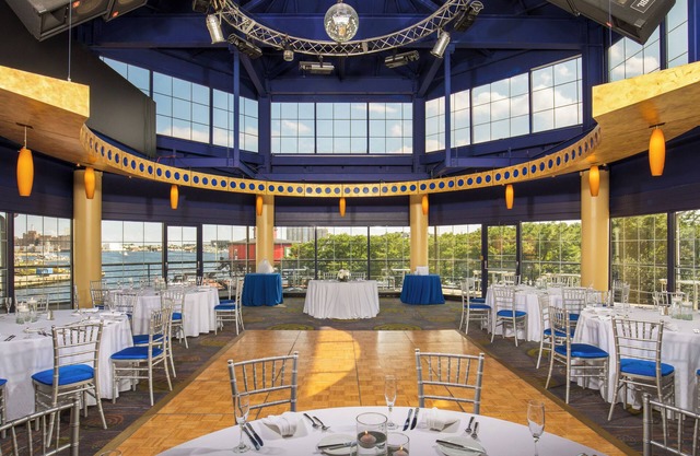 Pier 5 Hotel Baltimore
