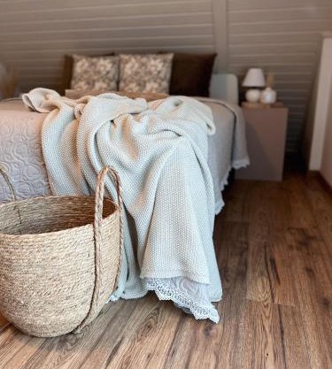 Pine & Oak Holiday Home