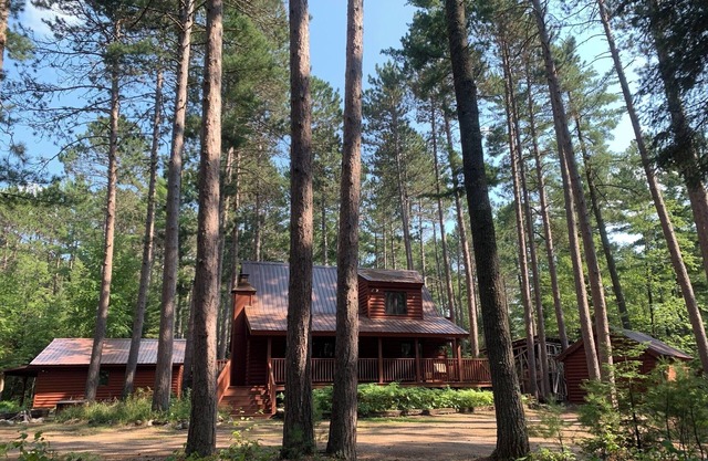 PINEY WOODS RETREAT in ELY, MINNESOTA