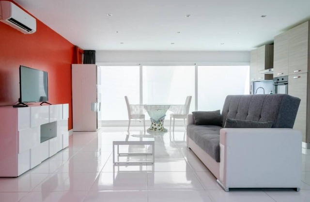 Playa 4 a Solo 3 min - Apartamento en Castelldefels
