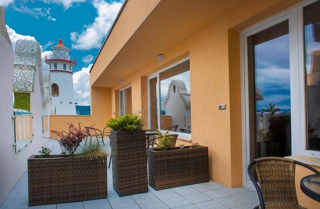 Plaza Beach Holiday House