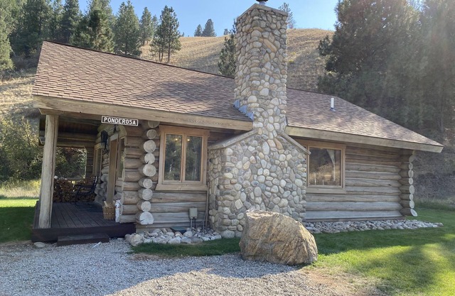 Ponderosa Cabin at Rye Creek Lodge