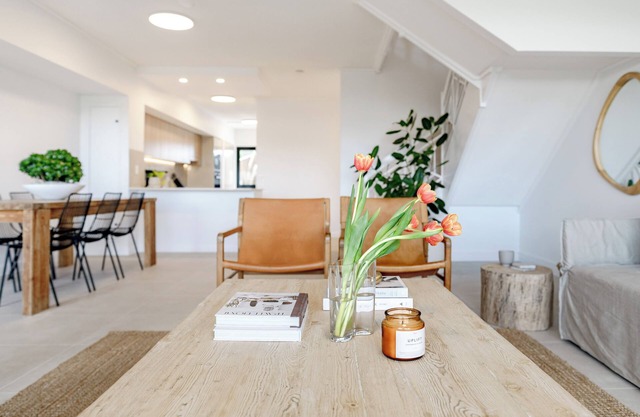 Pooch Friendly Renovated Beach Retreat with Views