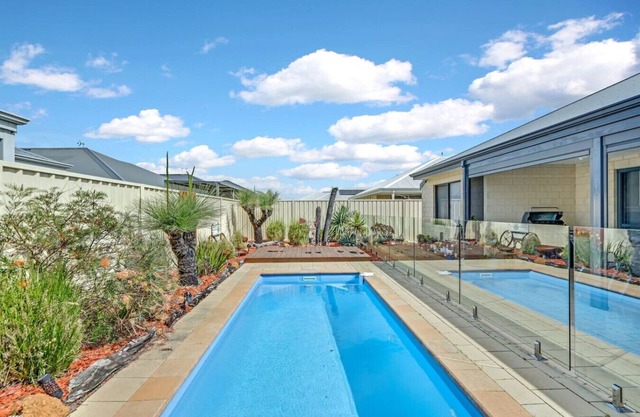 Pool, Wifi & BBQ | Cooinda "Happy Place"