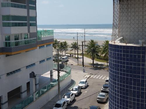 Praia Grande - AP a 40 metros da praia