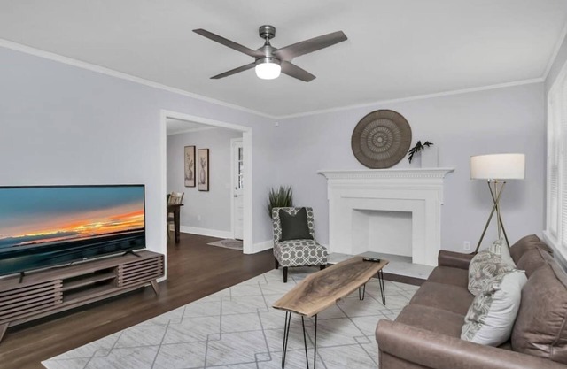 Pristine 3BR | Centrally located & Pet Friendly