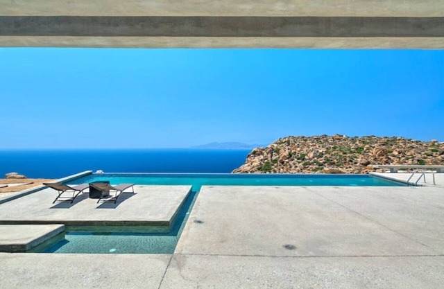 Private 4 Br Luxury Peaceful Mylo Villa W 2 Pools Close to Mylopotas Beach