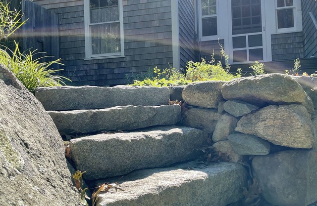 PRIVATE CHILMARK HOME, 5BR,5 bath, 2 outdoor showers, AC