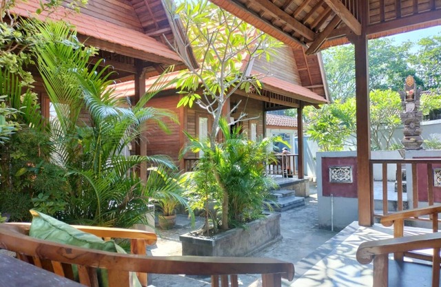 Private Cottage with 3 Bed Rooms