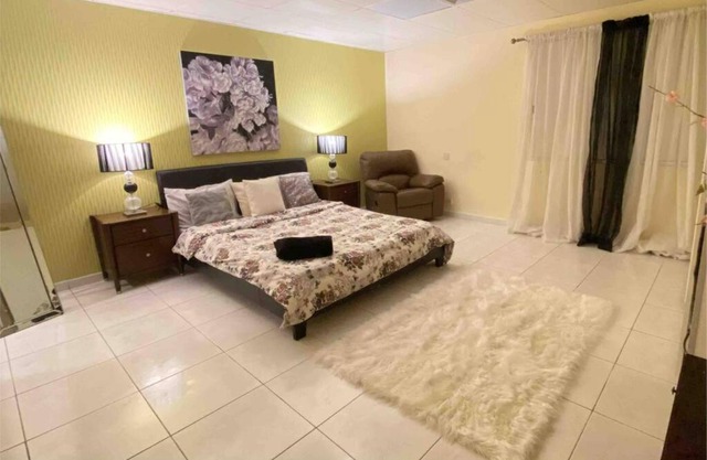 Private Cozy Masterbedroom W/Private Big Bathroom