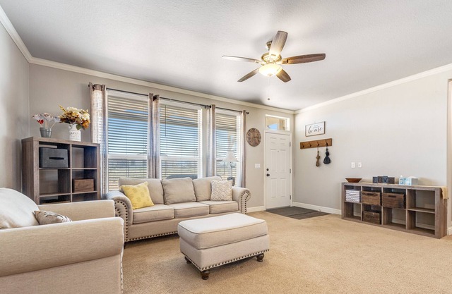 Private group retreat near Sedona with playground, fast WiFi, fenced yard & deck
