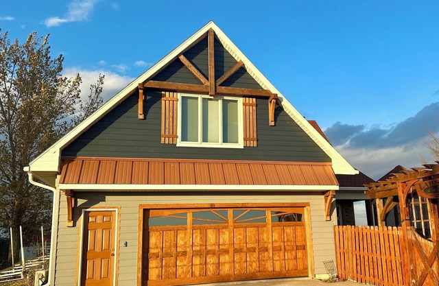 Private Lake Front & Pool. Entire 4 BR Home: Kayaks