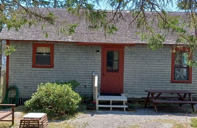 Private Ocean side rustic cottage with beach Bar Harbor
