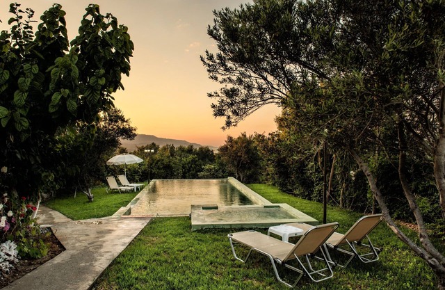 Private pool ★ BBQ area ★ Sea View ★ 5 Bedrooms ★ 1km to the beach