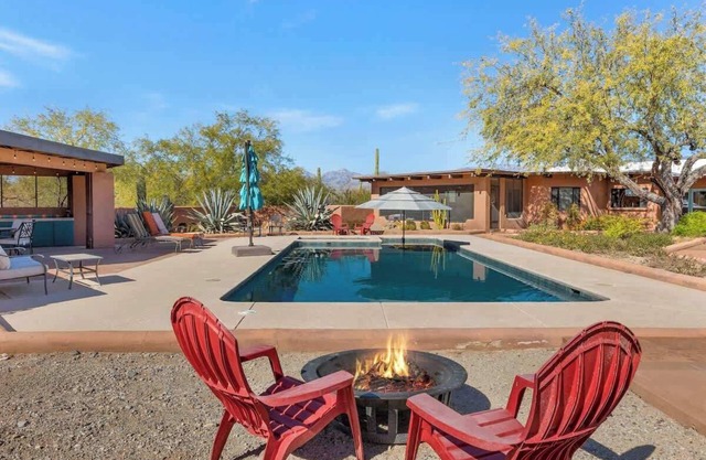 Private Ranch Retreat, Mtn. Views, Salt Pool & Spa