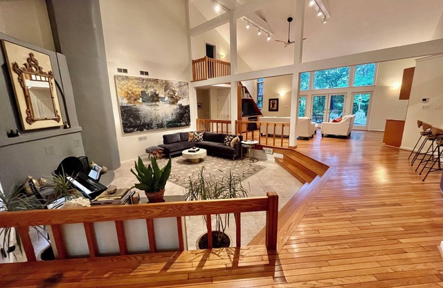 Private Retreat on Manatawny Creek!