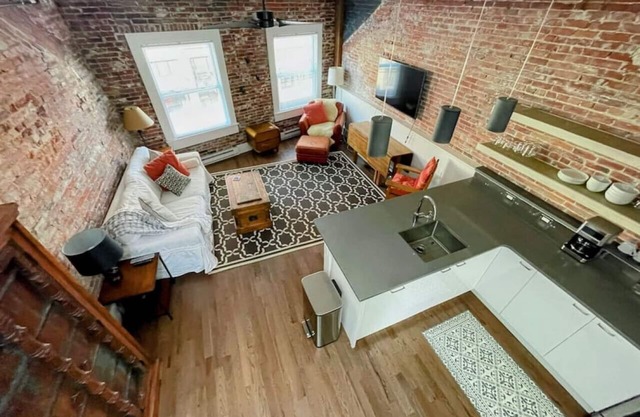 Private Rooftop Deck!/Artsy Apt/Old Port Arts Dist