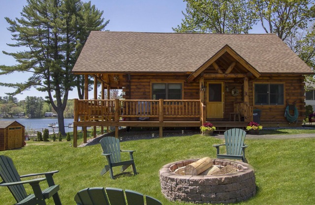 Private sandy beach, hiking, paddle boards,canoes, kayaks, fire pit,dog friendly