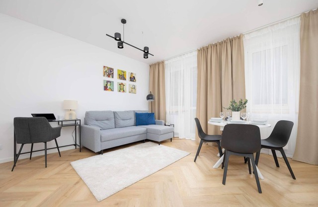 Przy Bazantarni 11 Apartment with Parking