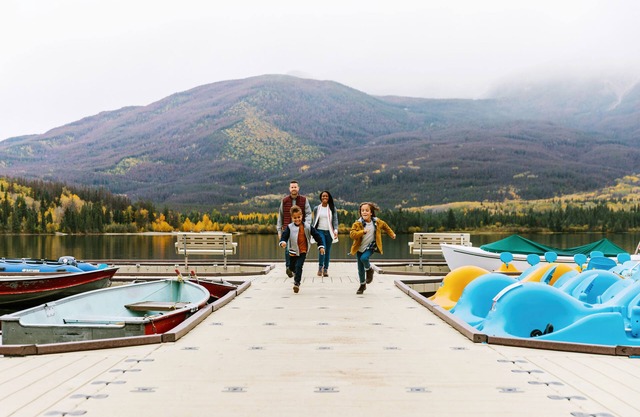 Pyramid Lake Lodge