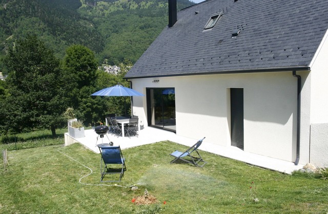PYRENEENNE HOUSE VALLEY OF THE LOURON - CLASSIFICATION 4 *