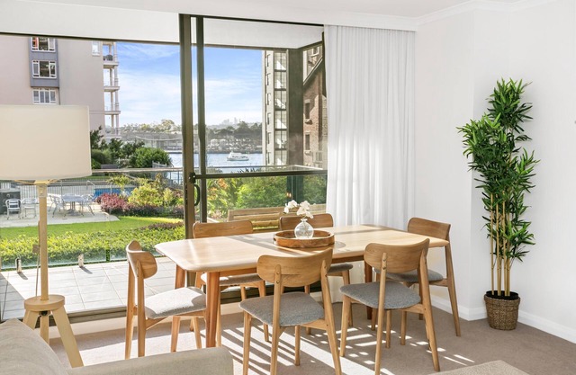 Pyrmont - BOW14 - Bowman Street - 2 bedroom in convenient location