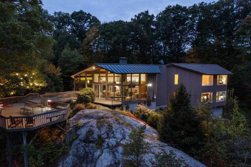 Quarry House Mid-Century Modern