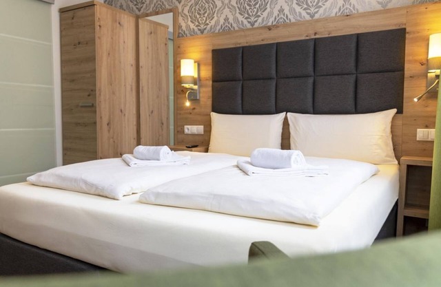 Queen-size double room GH-Last-Minute-Rate B&B - AKZENT Hotel Roter Ochse