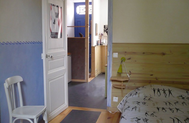 Quiet 2-room apartment close to Hypercentre, metro and Matabiau station.