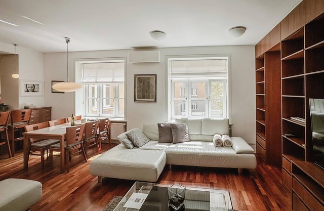 Quiet 86 m² Bratislava Old Town Apartment 29, 2 bathrooms A/C