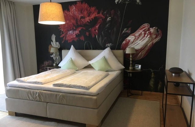 Quiet apartment with balcony (50 sqm)