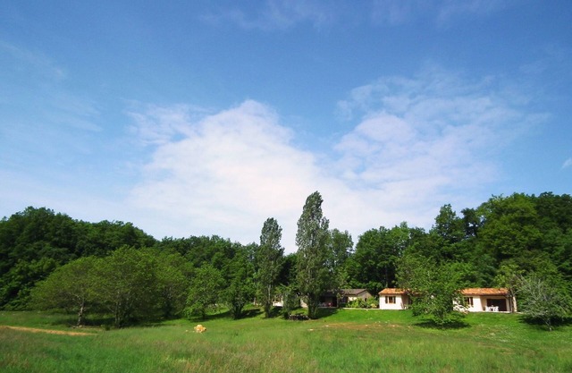 Quiet house with beautiful view in unique Holiday Resort * in Dordogne-Lot