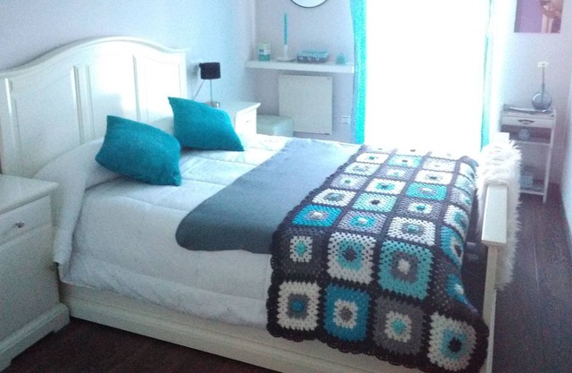 Quiet room with sea views, private bathroom and wifi
