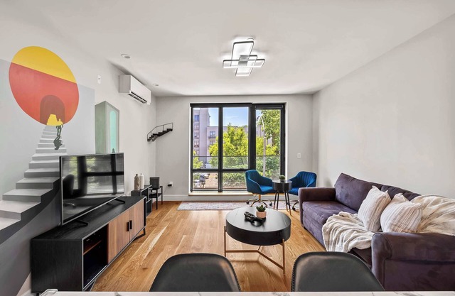Quincy Place by Rove | Patio & Shared Courtyard