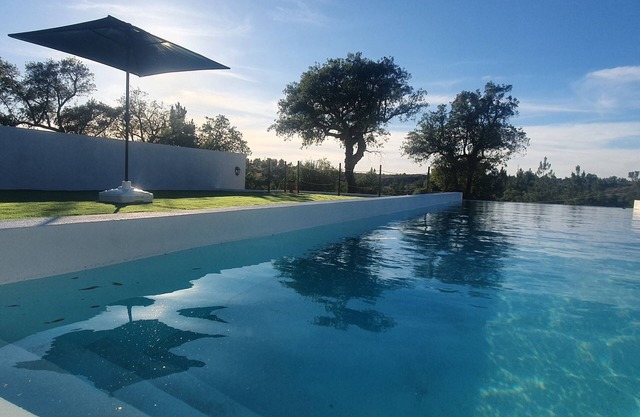 Quinta Monte Argil - Pool View