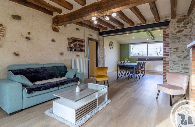 Rural Retreat in Mauges: Cozy Cottage with Terrace, Near Top Tourist Spots & Private Fishing Pond