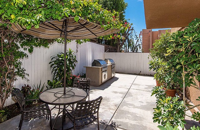 Rad Hollywood 1BR w/Gym, Spa + Pool, near shops by Blueground