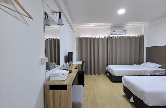 RATANASIRI HOTEL