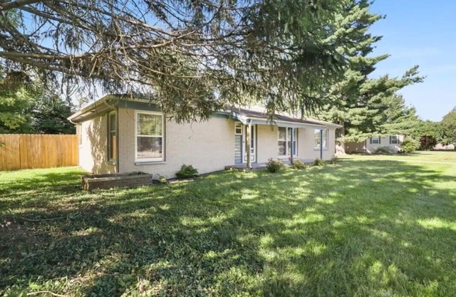 Recently remodeled- Cute and Cozy Two Bedroom