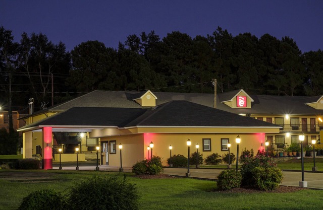 Red Roof Inn Columbus, MS