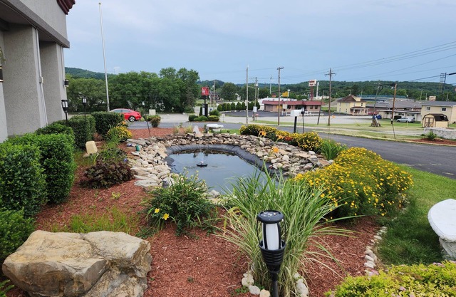 Red Roof Inn & Suites Vineland - Buena