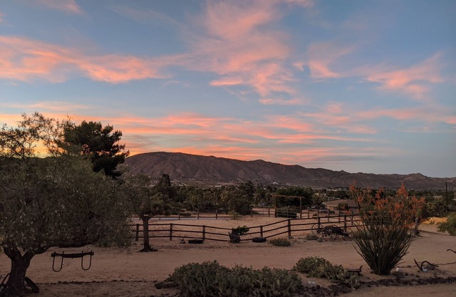 Relax and enjoy the views at Yucca View Retreat w/hot tub