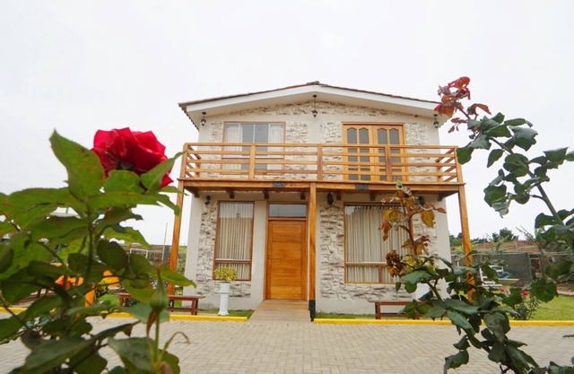 Relaxing Cottage house with La Huaca del Sol & La Luna Ruins View!