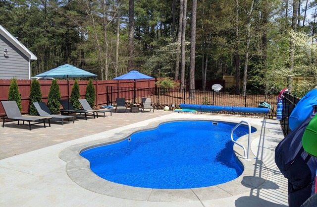 Relaxing Raleigh Retreat w/Heated Saltwater Pool, HotTub, Screened Porch&FirePit