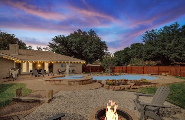 Relaxing Texas Retreat, 4BR w Pool & Dream Kitchen